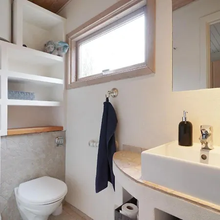 5 Person In Gilleleje-by Traum *